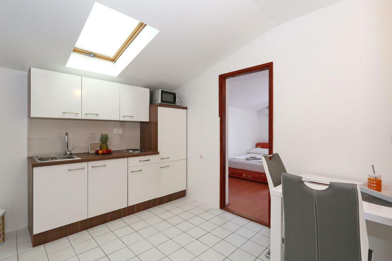 Apartments Golub Nin Εξωτερικό φωτογραφία