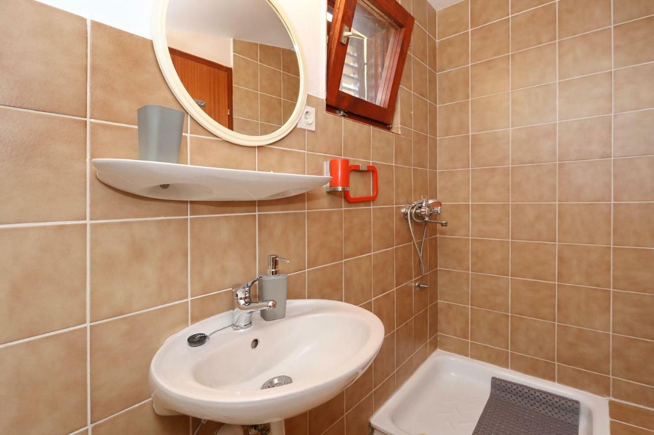 Apartments Golub Nin Εξωτερικό φωτογραφία