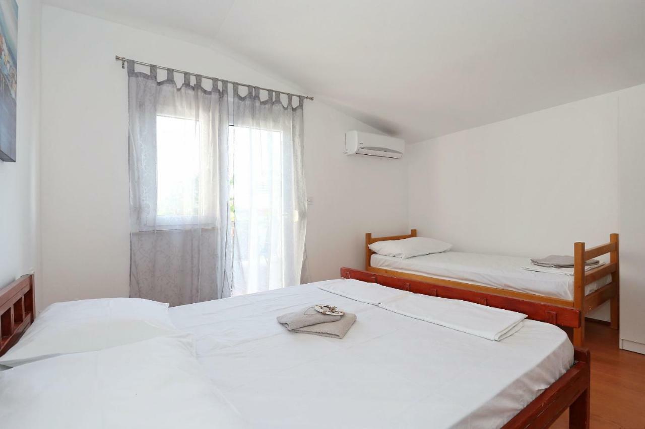 Apartments Golub Nin Εξωτερικό φωτογραφία